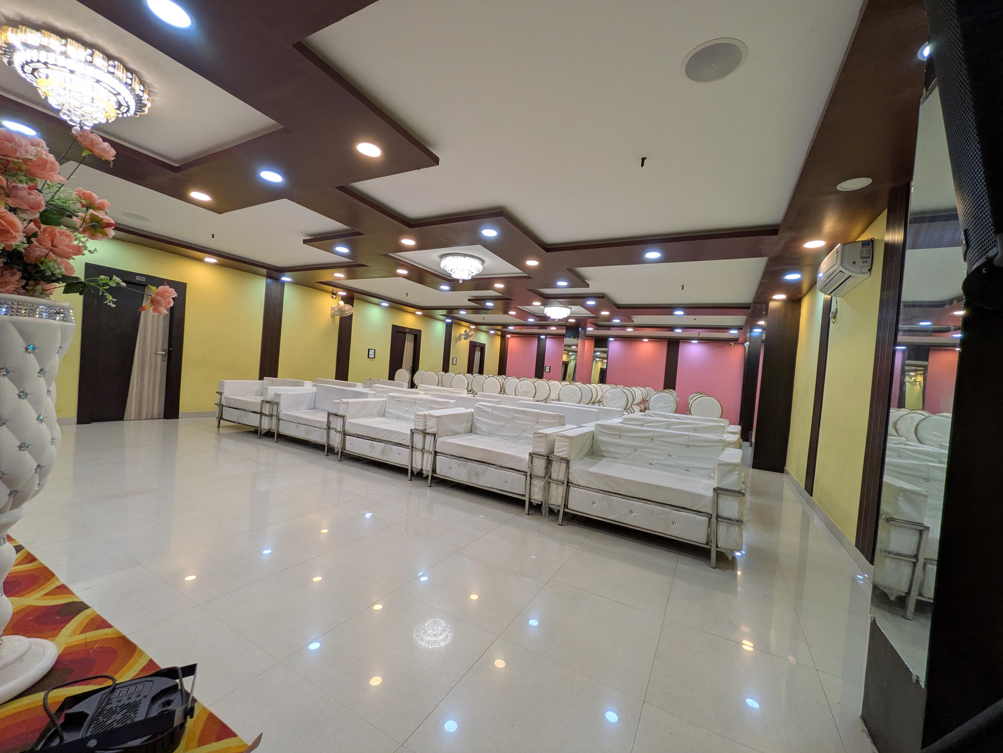 In-House Luxury Catering Service